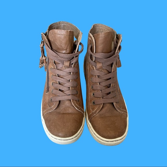 UGG High Tops - Picture 3 of 3